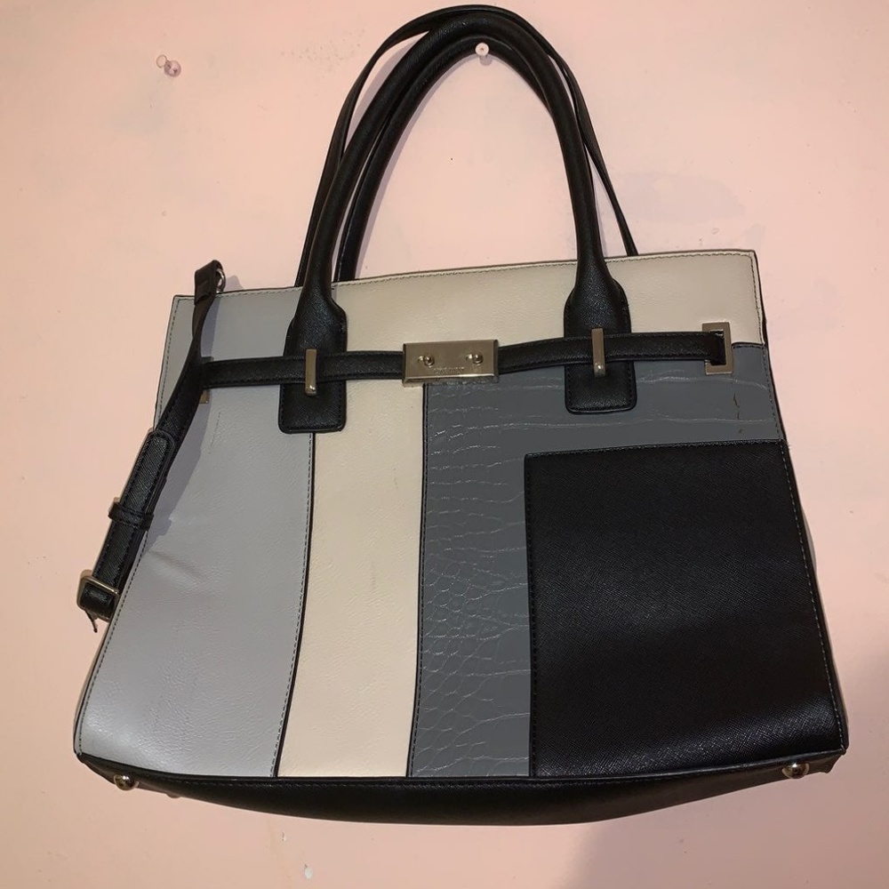 nine west purse